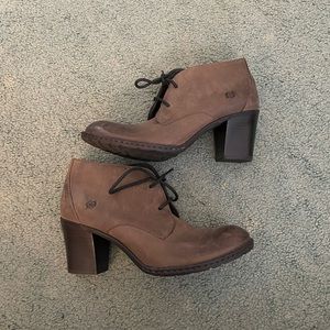 Born Leather Booties Size 9.5 Gently Used